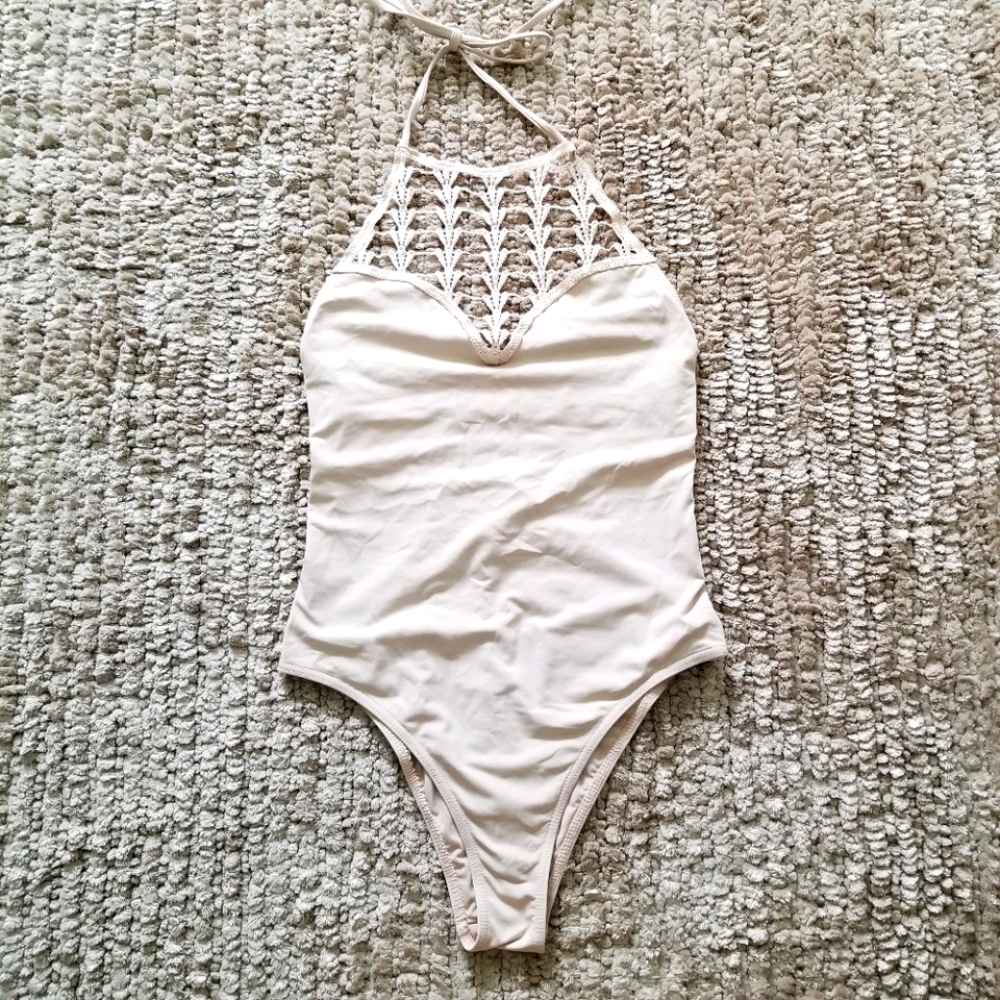 Forever 21 One Piece Swimsuit - Picture 2 of 4